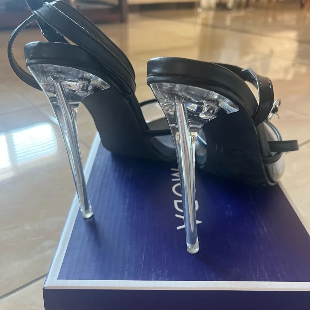 Black Heels - Picture 7 of 13